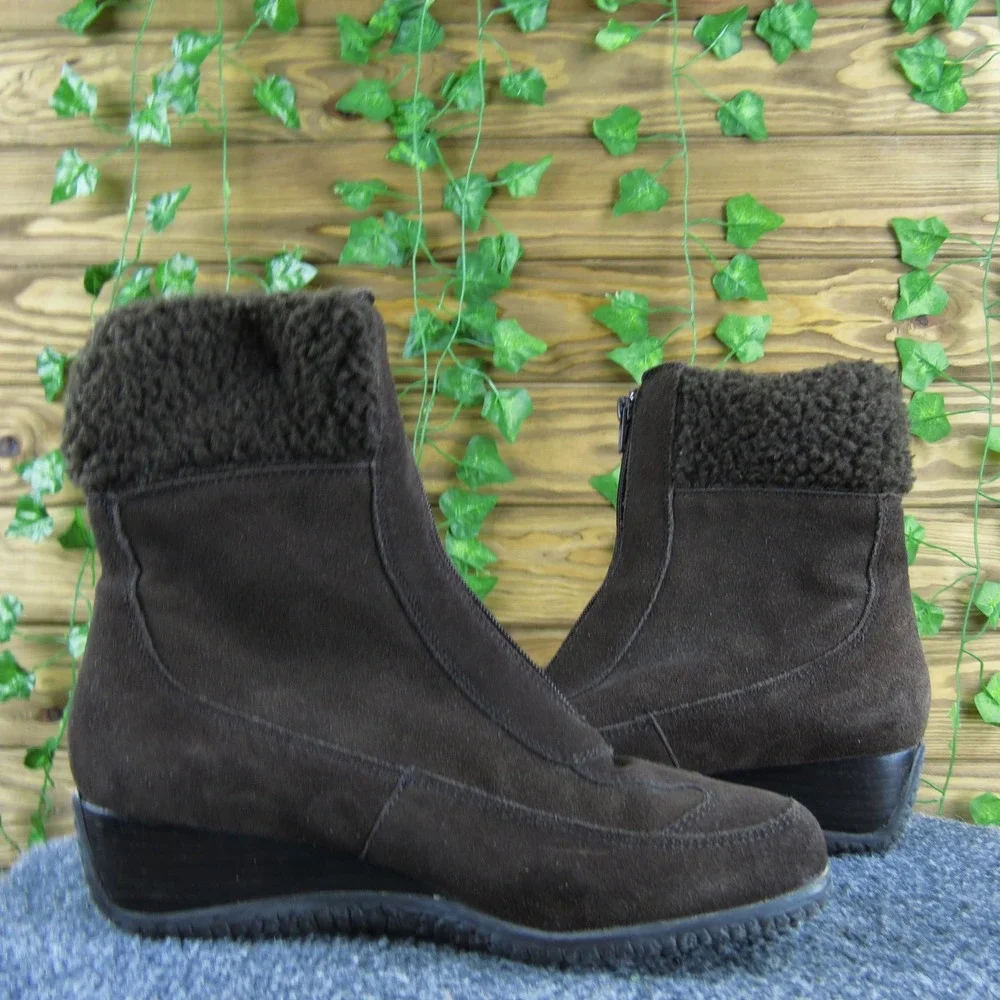 Sudini Women 8.5 Brown Suede Shearling Lined Wedge Boots‎ Zip Up Cozy Winter